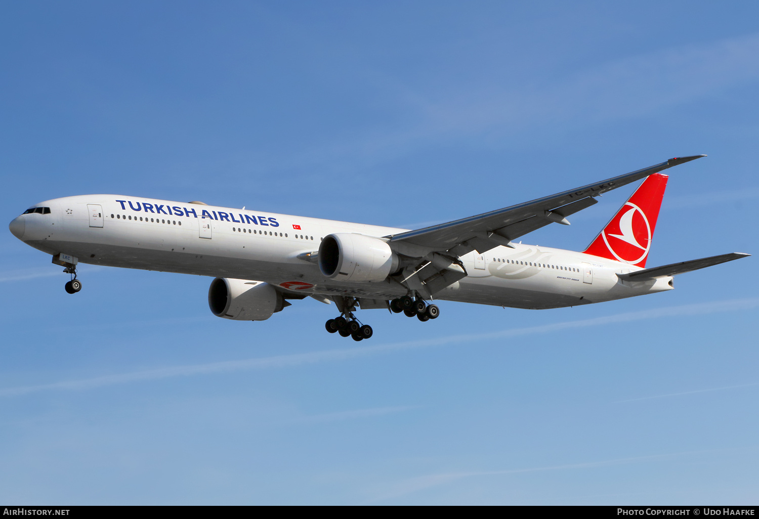 Aircraft Photo of TC-LKC | Boeing 777-3U8/ER | Turkish Airlines | AirHistory.net #665465