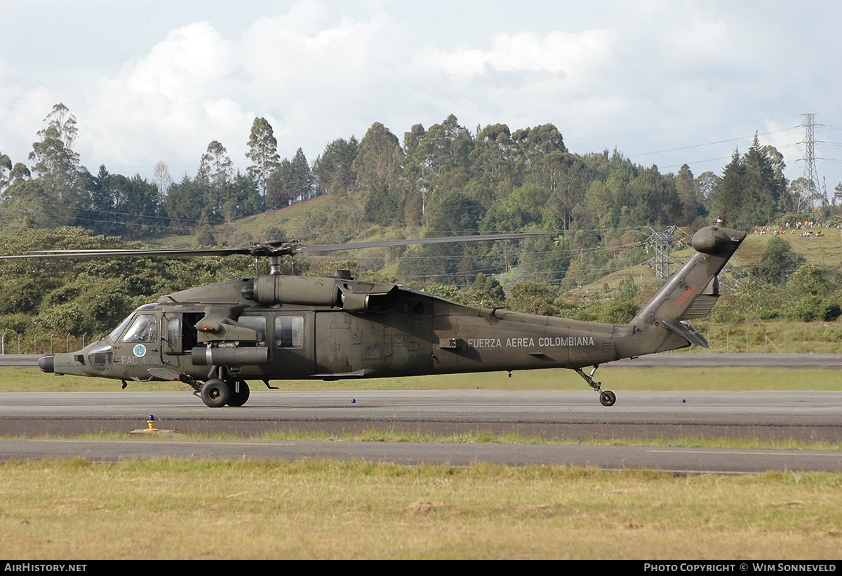 Aircraft Photo of FAC4130 | Sikorsky AH-60L Arpia III | Colombia - Air Force | AirHistory.net #665525