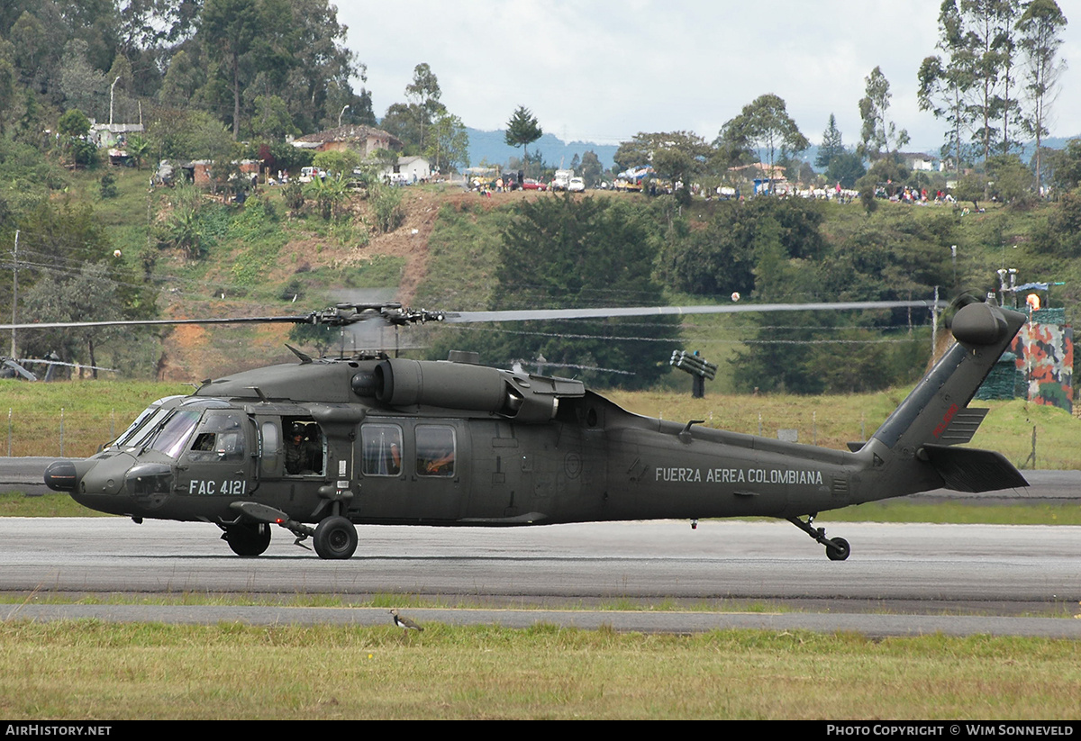 Aircraft Photo of FAC4121 | Sikorsky UH-60L Black Hawk (S-70A) | Colombia - Air Force | AirHistory.net #665529