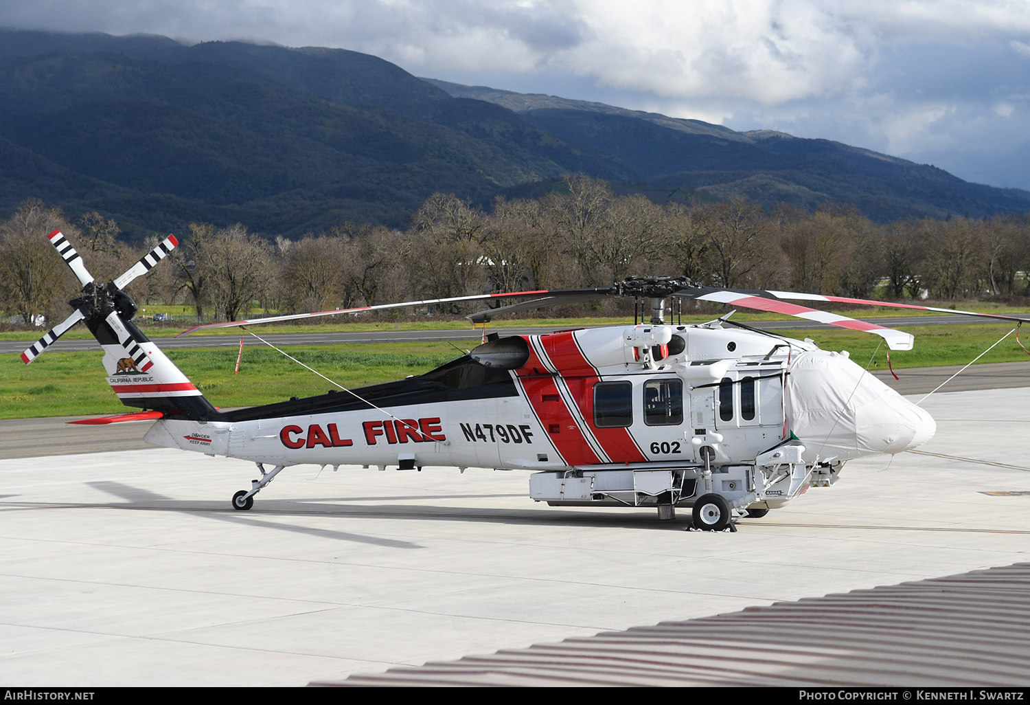 Aircraft Photo of N479DF | Sikorsky S-70i International Black Hawk | Cal Fire - California Department of Forestry & Fire Protection | AirHistory.net #665538