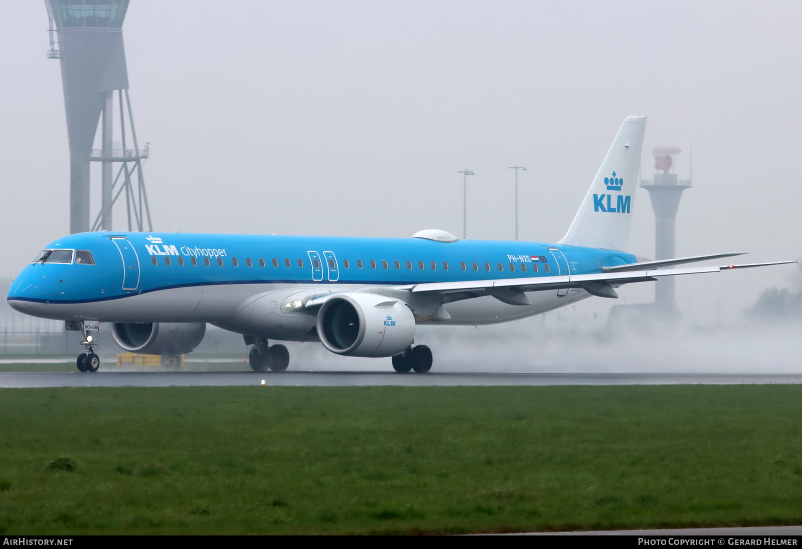 Aircraft Photo of PH-NXS | Embraer 195-E2 (ERJ-190-400) | KLM Cityhopper | AirHistory.net #665587