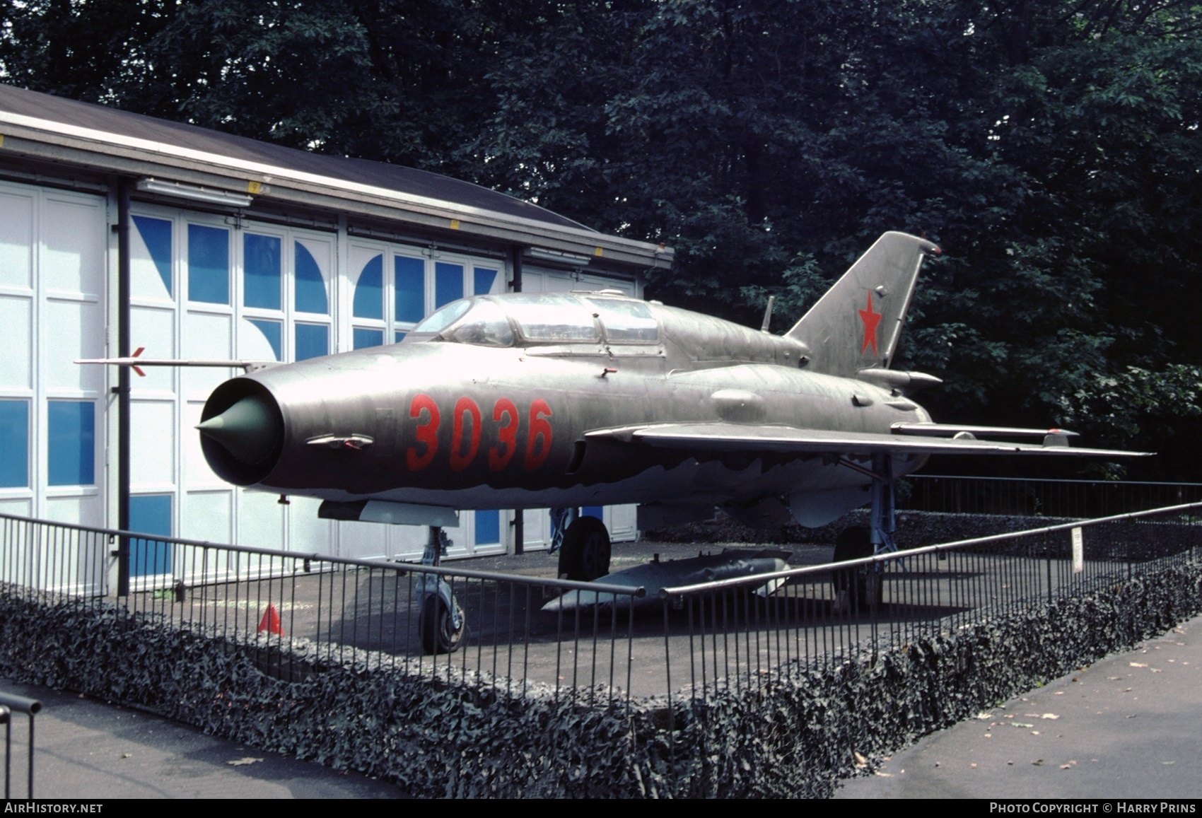 Aircraft Photo of 3036 | Mikoyan-Gurevich MiG-21UM | Russia - Air Force | AirHistory.net #665732