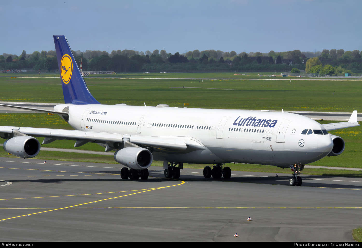 Aircraft Photo of D-AIGV | Airbus A340-313 | Lufthansa | AirHistory.net #665802