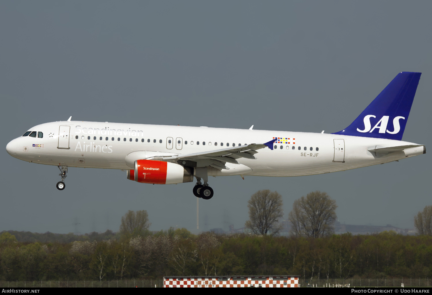 Aircraft Photo of SE-RJF | Airbus A320-232 | Scandinavian Airlines - SAS | AirHistory.net #665827