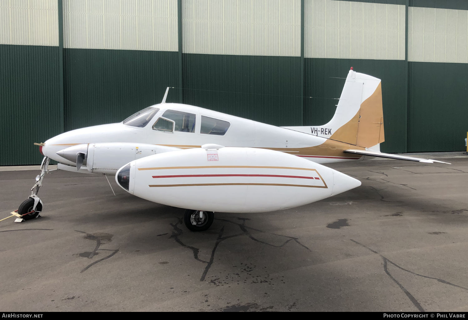 Aircraft Photo of VH-REK | Cessna 310B | AirHistory.net #665856