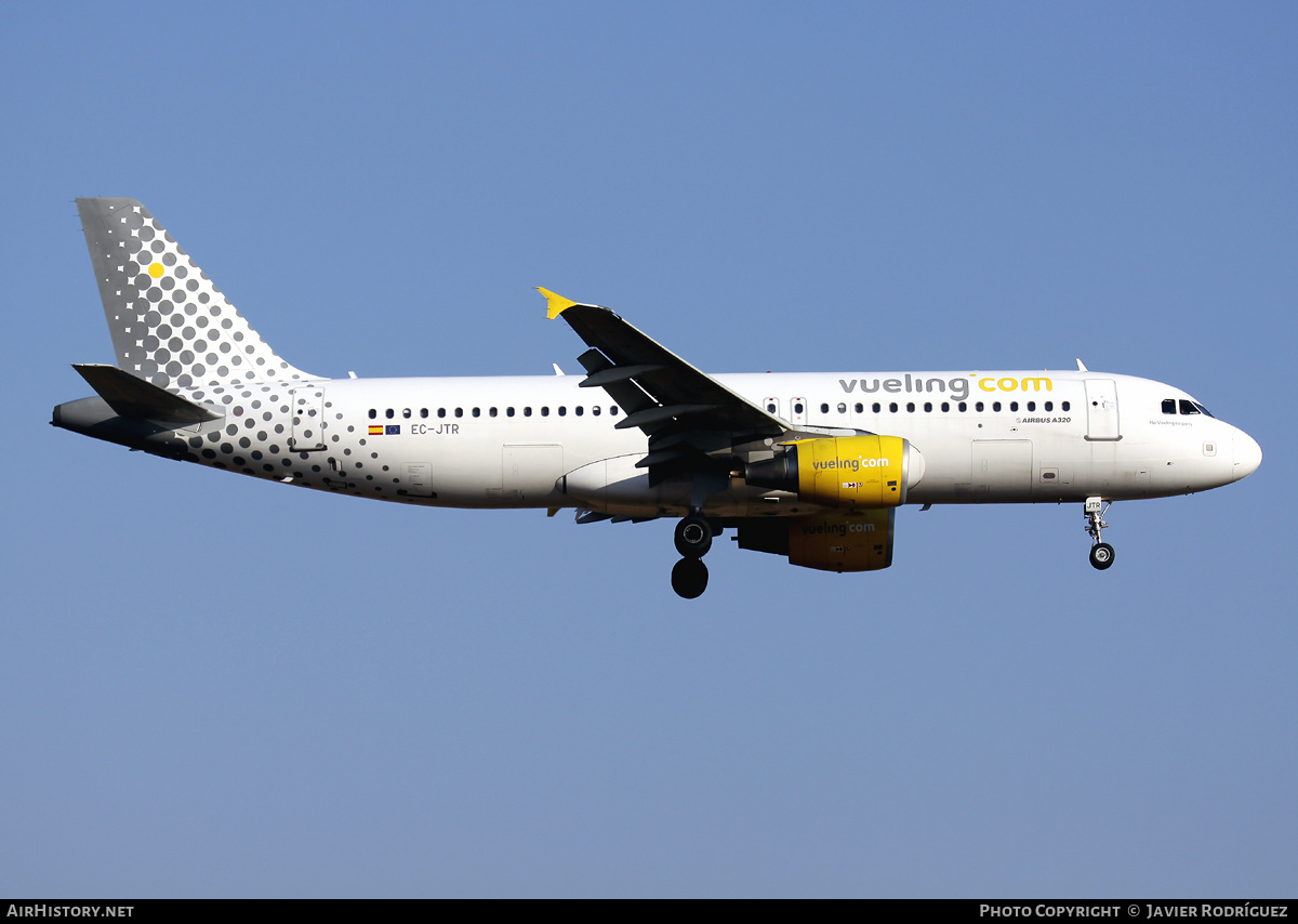 Aircraft Photo of EC-JTR | Airbus A320-214 | Vueling Airlines | AirHistory.net #665934