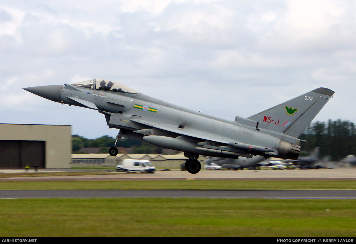 Aircraft Photo of ZJ924 | Eurofighter EF-2000 Typhoon FGR4 | UK - Air Force | AirHistory.net #666167