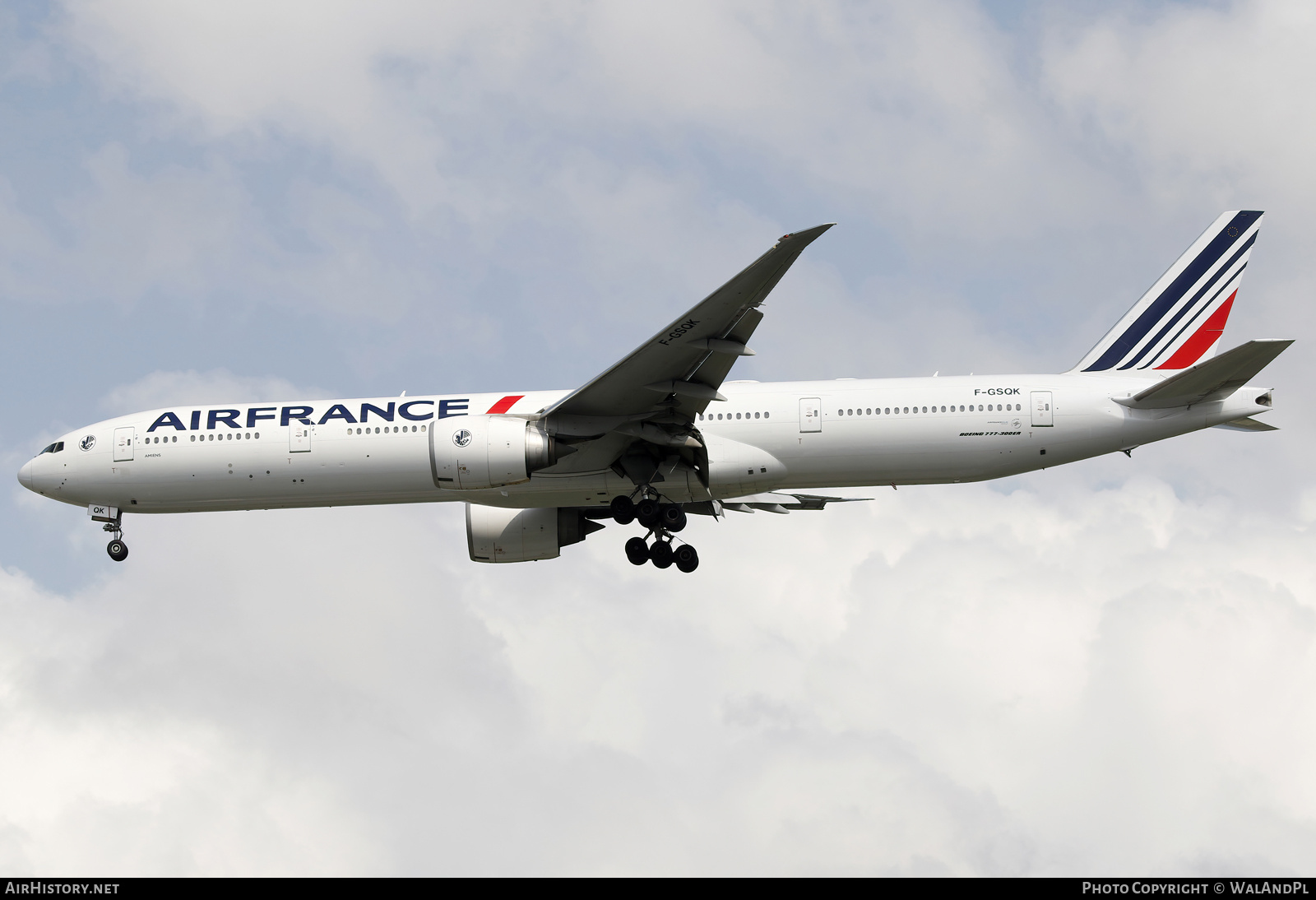 Aircraft Photo of F-GSQK | Boeing 777-328/ER | Air France | AirHistory.net #666174