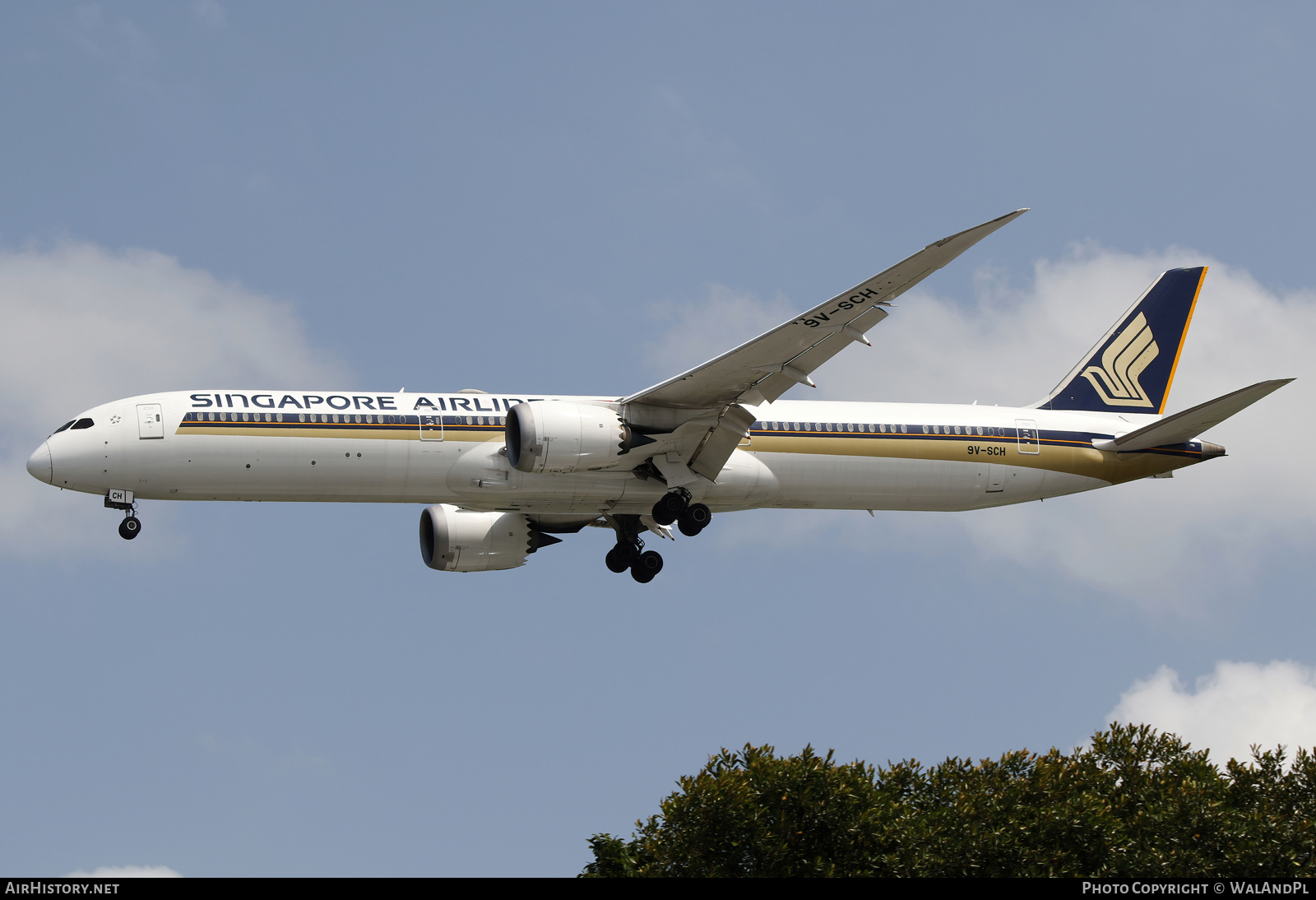 Aircraft Photo of 9V-SCH | Boeing 787-10 Dreamliner | Singapore Airlines | AirHistory.net #666221