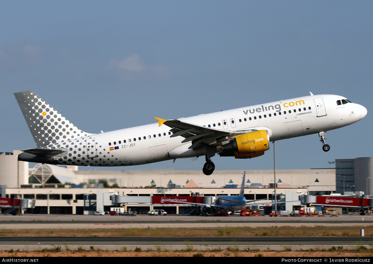 Aircraft Photo of EC-JSY | Airbus A320-214 | Vueling Airlines | AirHistory.net #666275