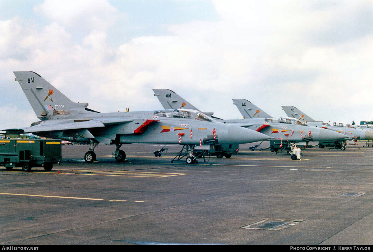 Aircraft Photo of ZD906 | Panavia Tornado F2 | UK - Air Force | AirHistory.net #666359