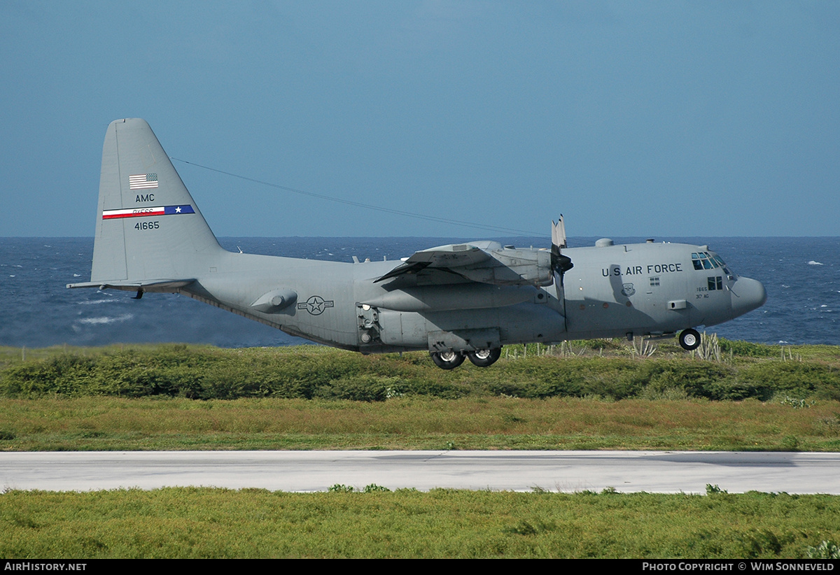 Aircraft Photo of 74-1665 / 41665 | Lockheed C-130H Hercules | USA - Air Force | AirHistory.net #666379