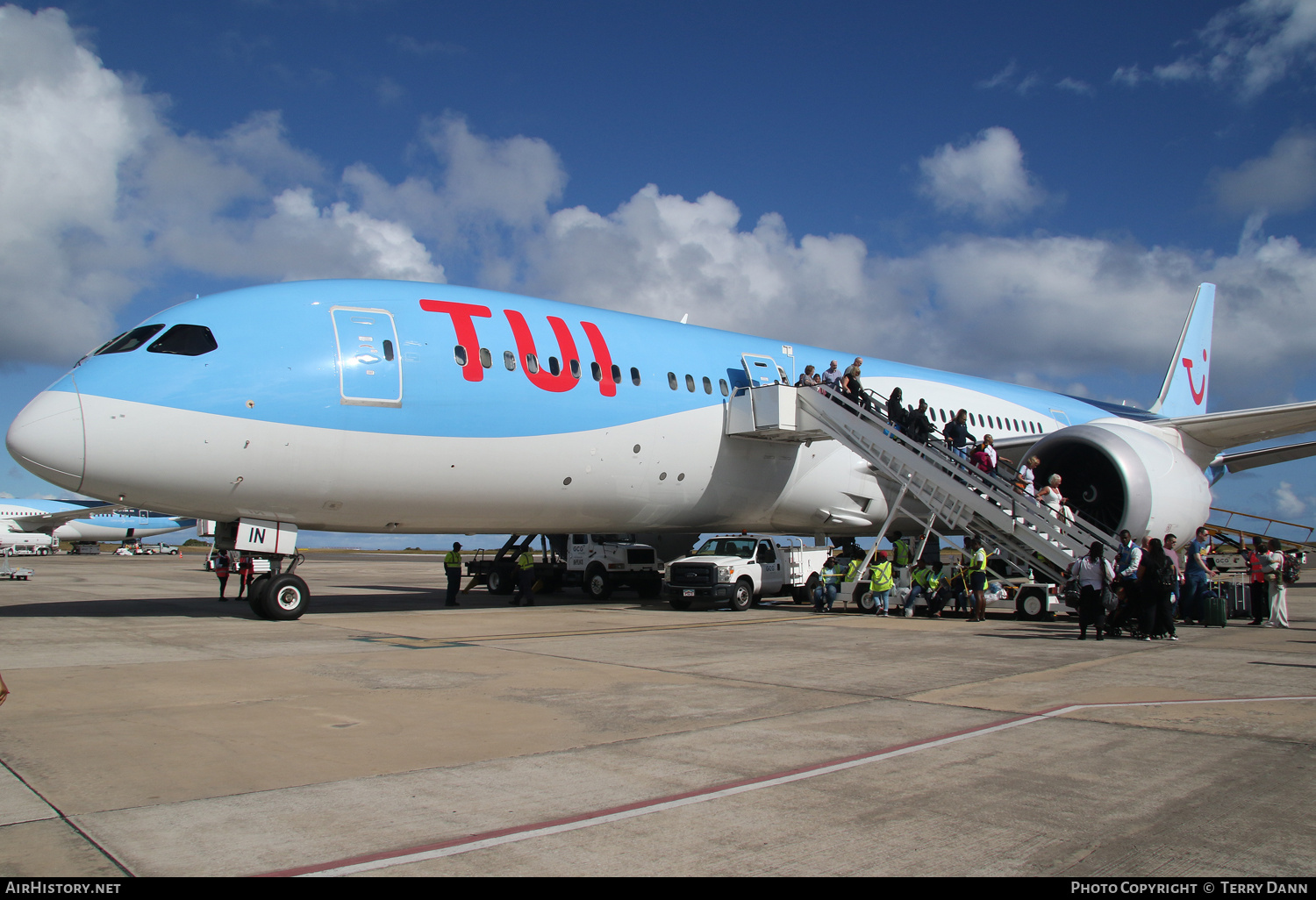 Aircraft Photo of G-TUIN | Boeing 787-9 Dreamliner | TUI | AirHistory.net #666577
