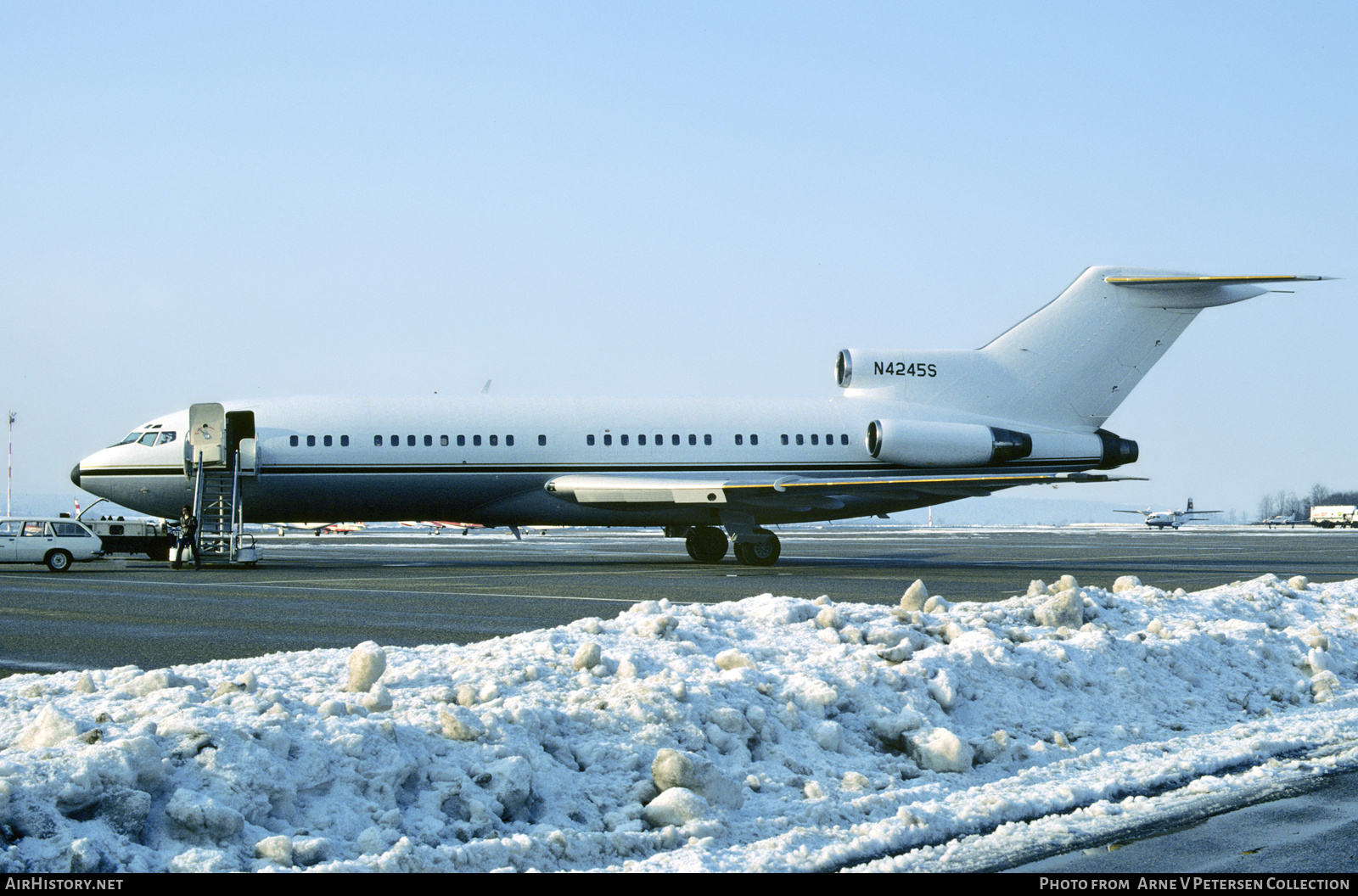 Aircraft Photo of N4245S | Boeing 727-46 | AirHistory.net #666586