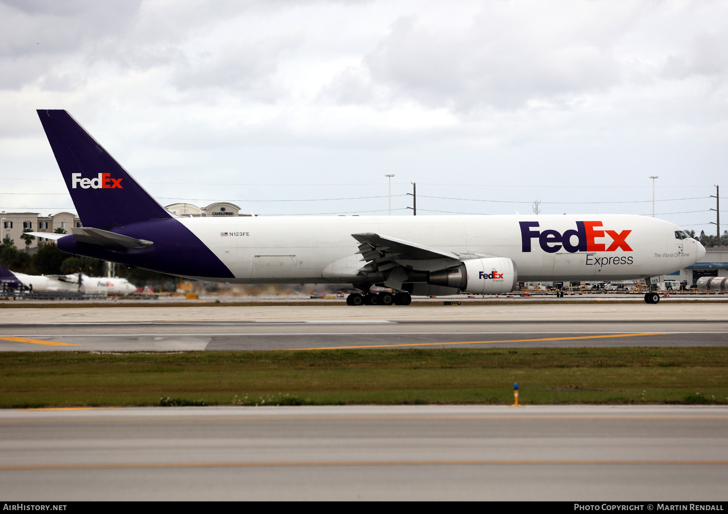 Aircraft Photo of N123FE | Boeing 767-3S2F/ER | FedEx Express | AirHistory.net #666681