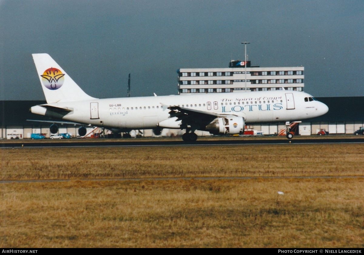 Aircraft Photo of SU-LBB | Airbus A320-212 | Lotus Air | AirHistory.net #666769