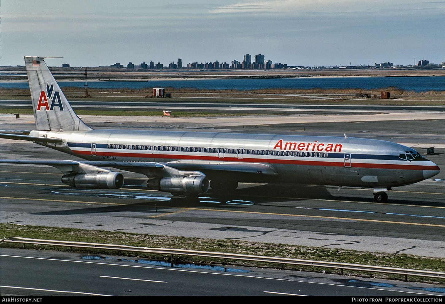 Aircraft Photo of N7599A | Boeing 707-323C | American Airlines | AirHistory.net #666838