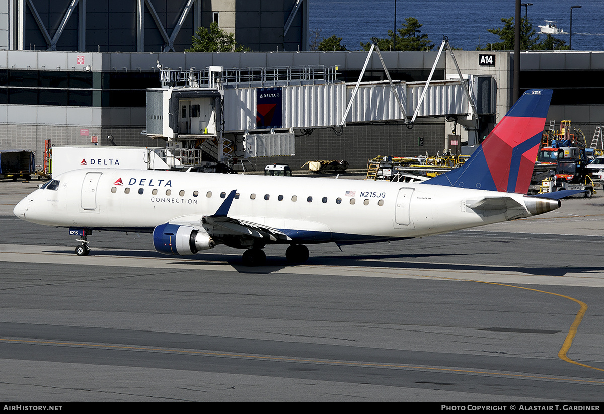 Aircraft Photo of N215JQ | Embraer 175LR (ERJ-170-200LR) | Delta Connection | AirHistory.net #666842