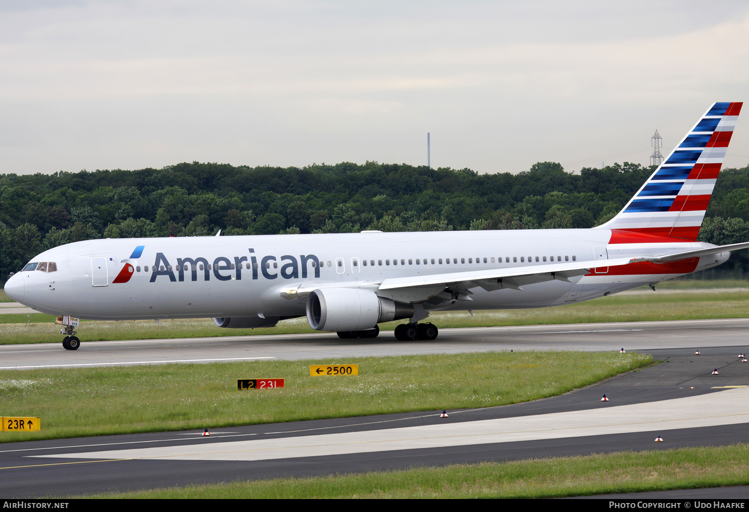Aircraft Photo of N7375A | Boeing 767-323/ER | American Airlines | AirHistory.net #666861