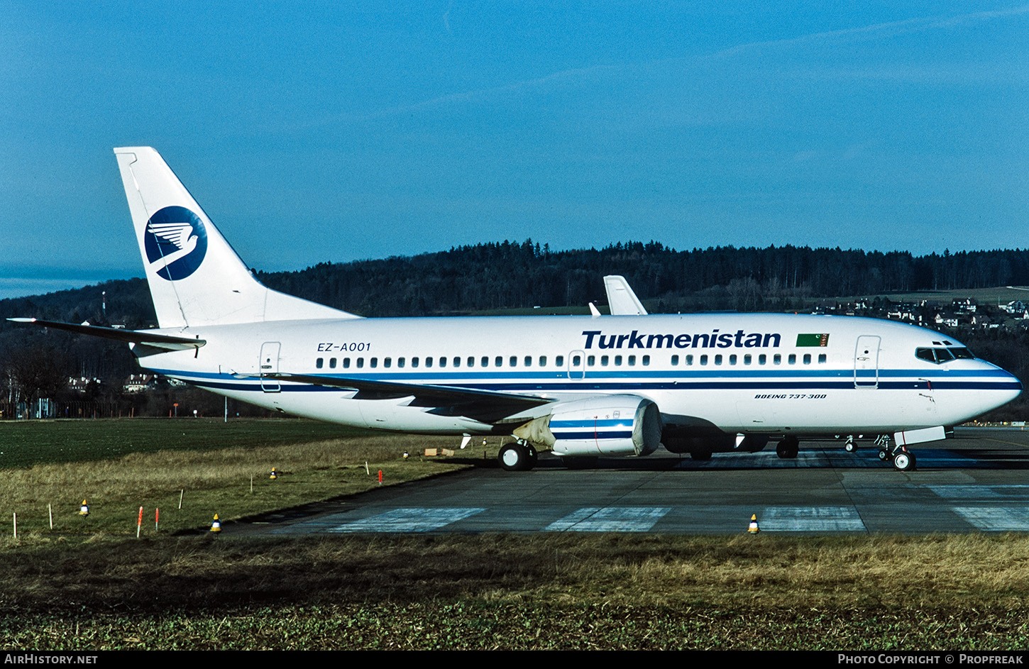 Aircraft Photo of EZ-A001 | Boeing 737-341 | Turkmenistan Airlines | AirHistory.net #666871