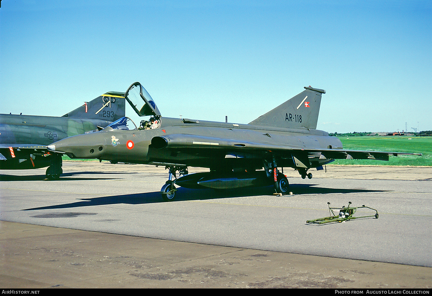 Aircraft Photo of AR-118 | Saab RF-35 Draken | Denmark - Air Force | AirHistory.net #666953