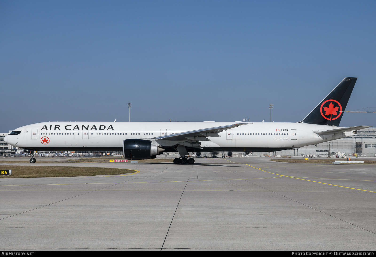 Aircraft Photo of C-FITW | Boeing 777-333/ER | Air Canada | AirHistory.net #667025