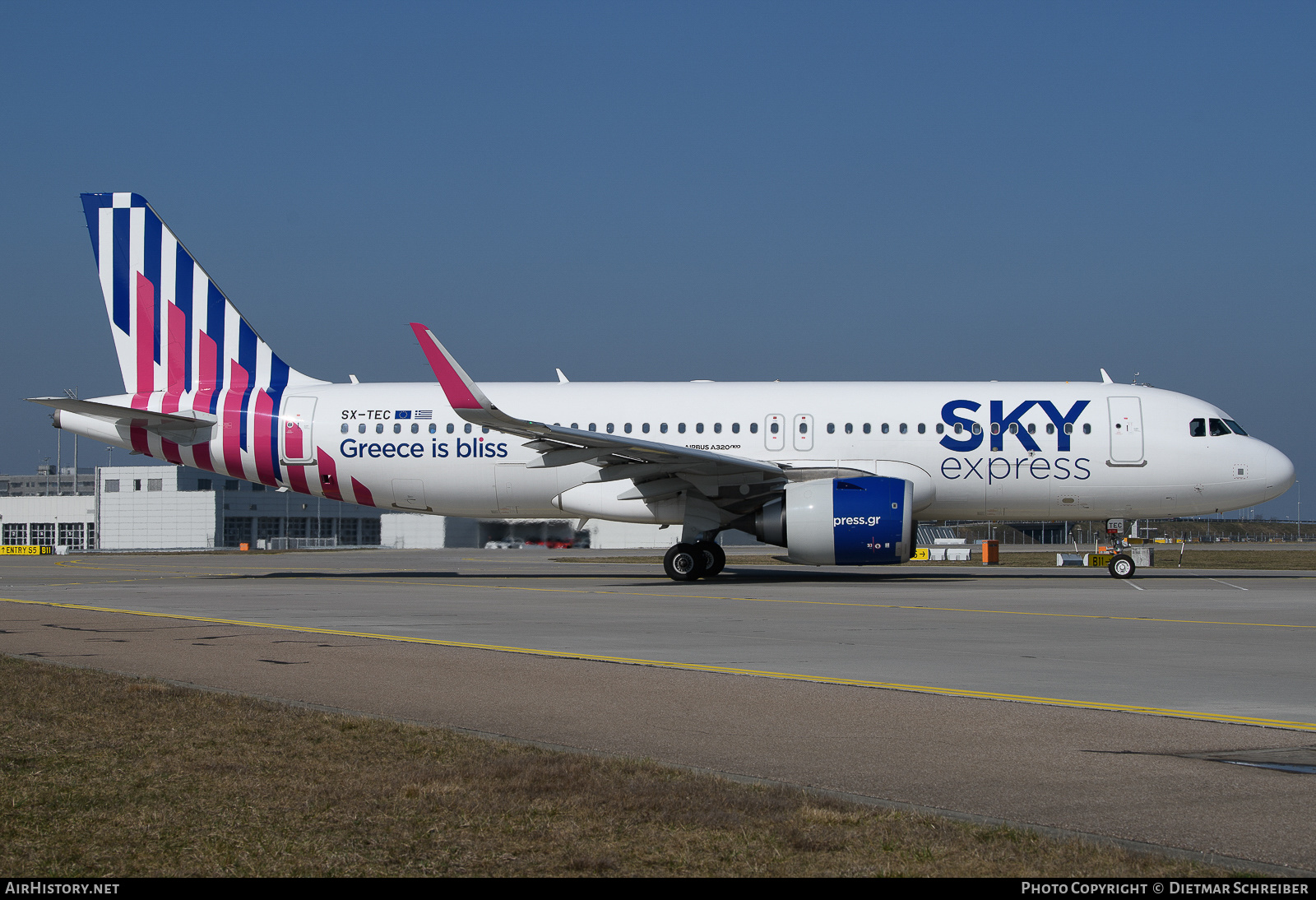 Aircraft Photo of SX-TEC | Airbus A320-251N | Sky Express | AirHistory.net #667044