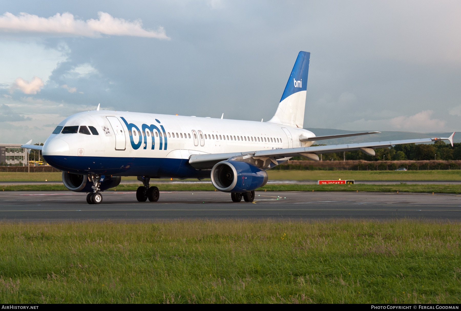 Aircraft Photo of G-MEDE | Airbus A320-232 | BMI - British Midland International | AirHistory.net #667107