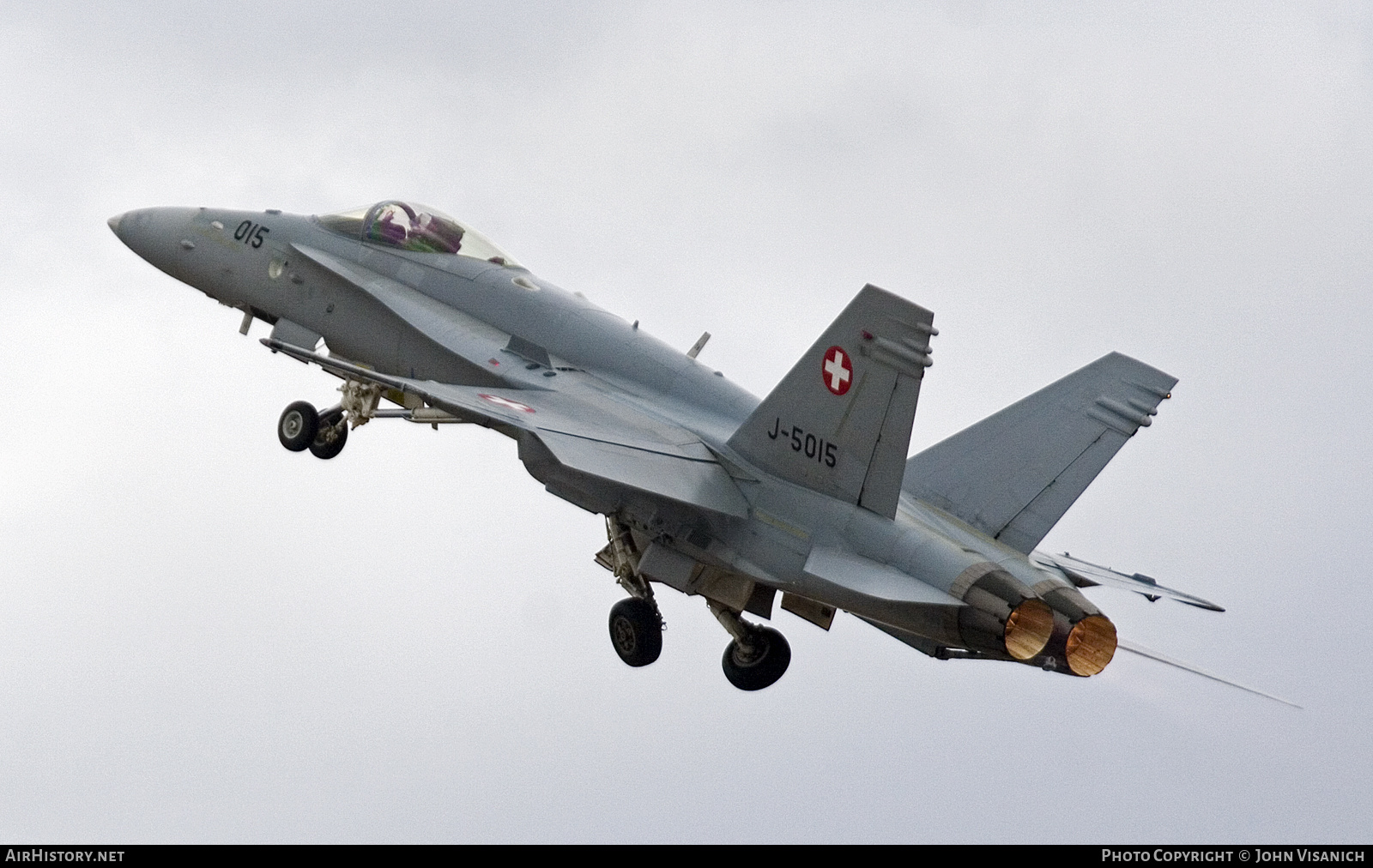 Aircraft Photo of J-5015 | McDonnell Douglas F/A-18C Hornet | Switzerland - Air Force | AirHistory.net #667183