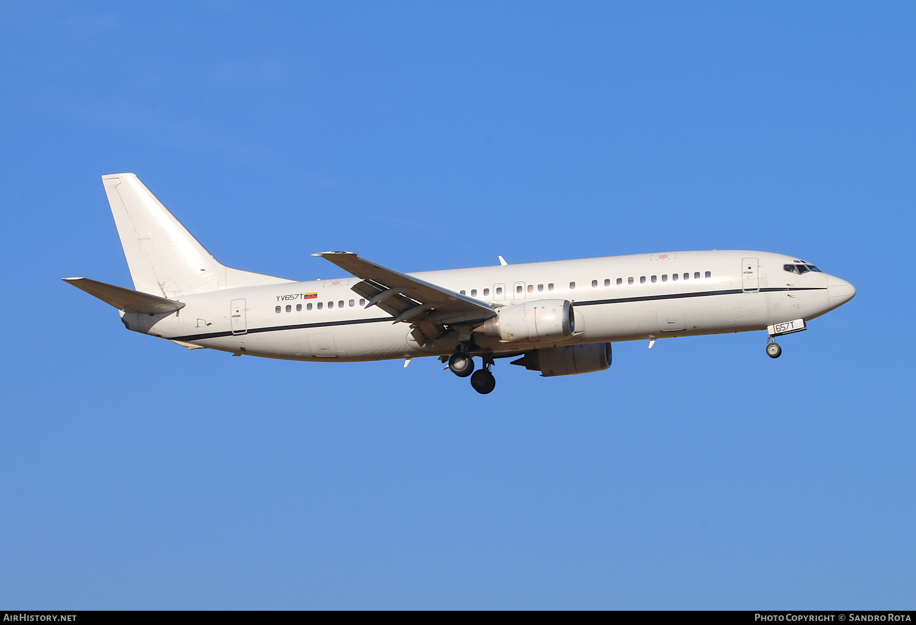 Aircraft Photo of YV-657T | Boeing 737-4Y0 | AirHistory.net #667206