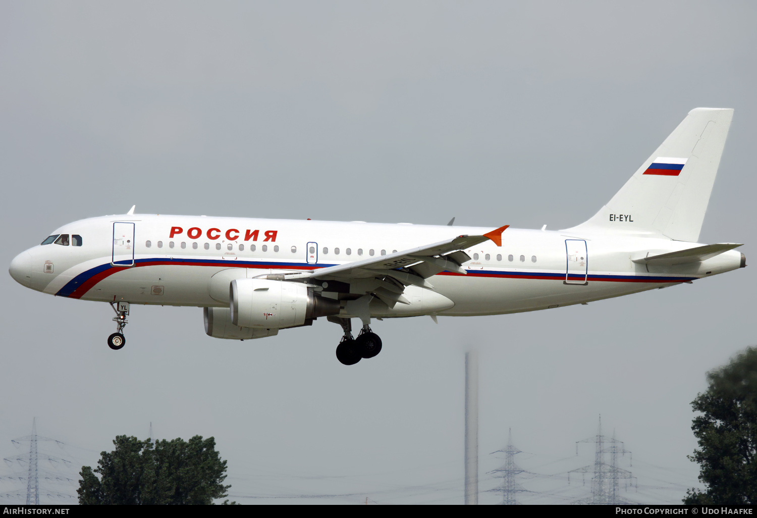 Aircraft Photo of EI-EYL | Airbus A319-111 | Rossiya - Russian Airlines | AirHistory.net #667261