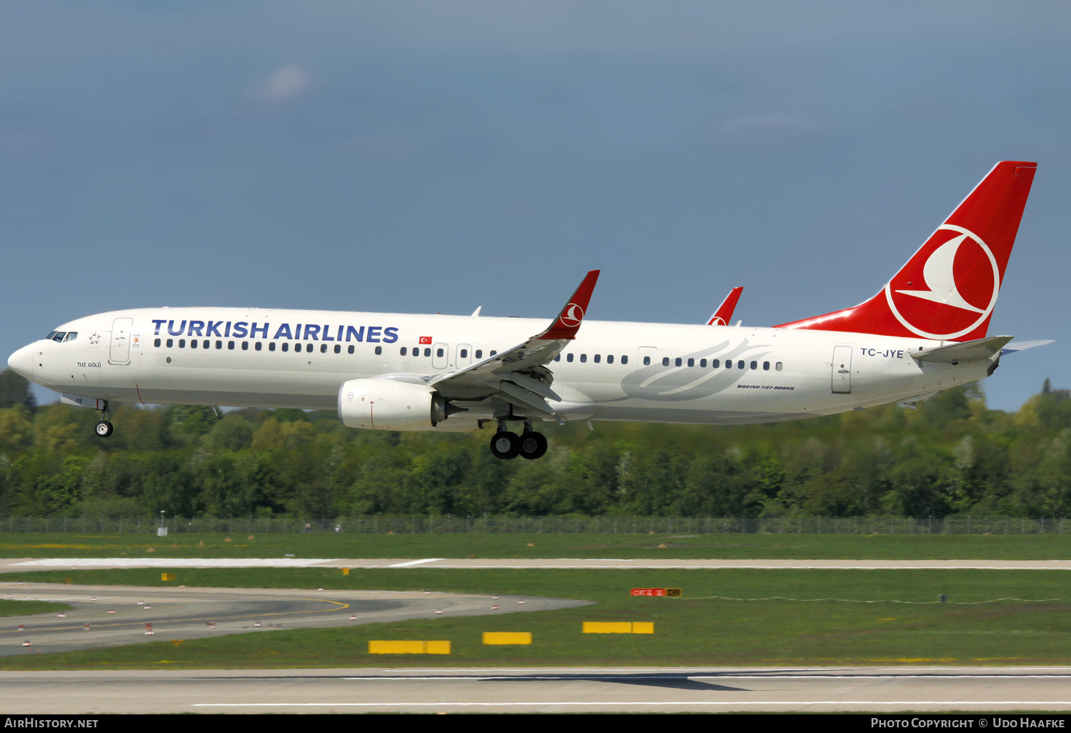 Aircraft Photo of TC-JYE | Boeing 737-9F2/ER | Turkish Airlines | AirHistory.net #667268