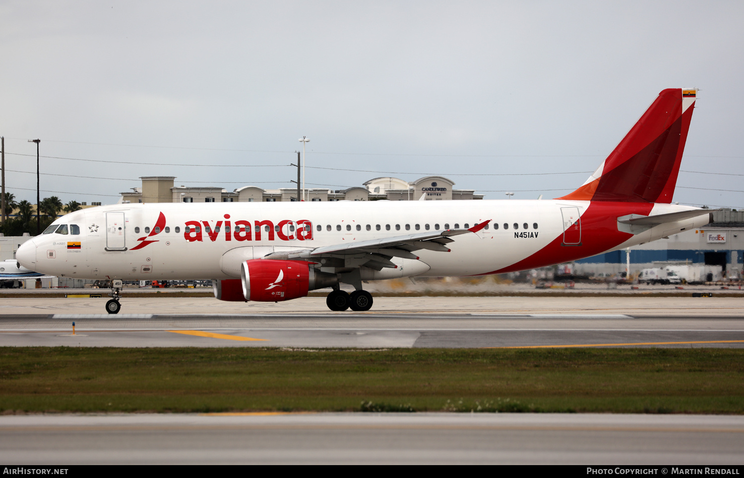 Aircraft Photo of N451AV | Airbus A320-214 | Avianca | AirHistory.net #667339