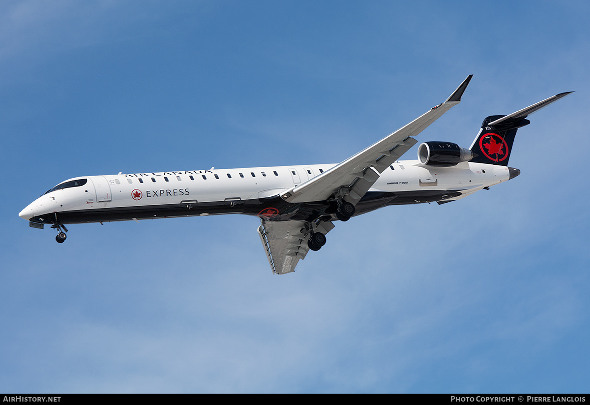 Aircraft Photo of C-GJIZ | Bombardier CRJ-900 (CL-600-2D24) | Air Canada Express | AirHistory.net #667415