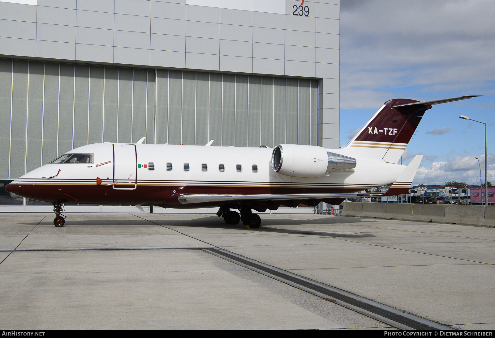 Aircraft Photo of XA-TZF | Bombardier Challenger 604 (CL-600-2B16) | AirHistory.net #667451