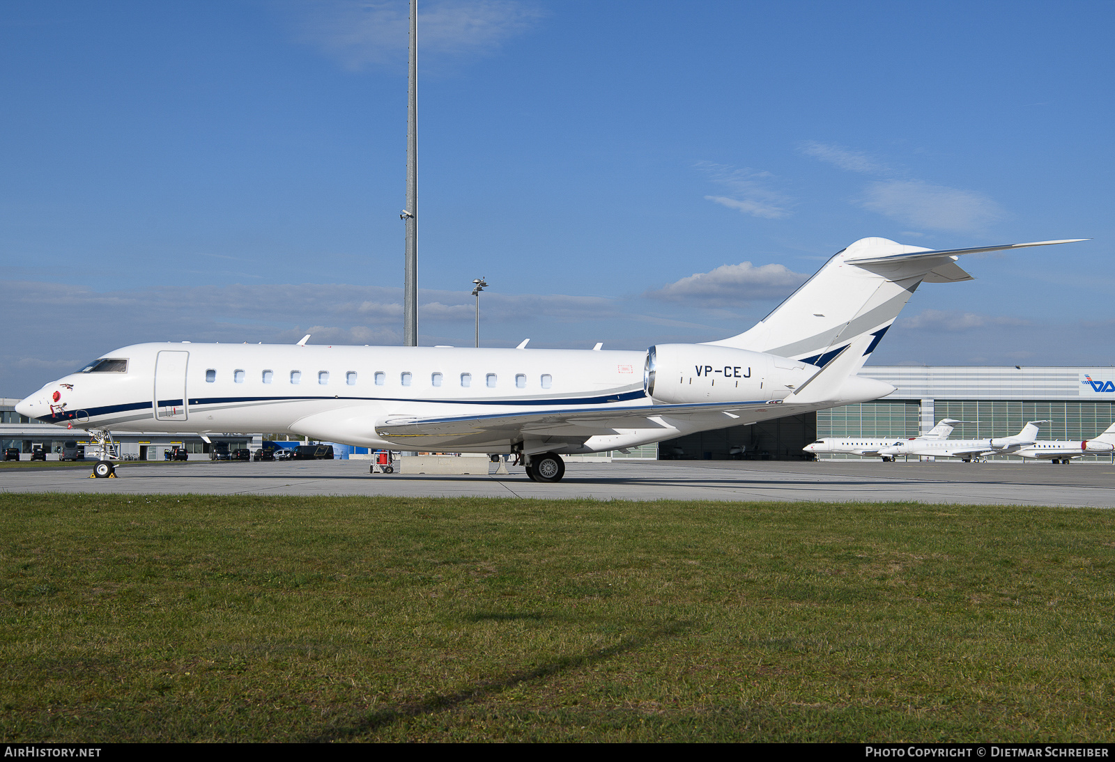 Aircraft Photo of VP-CEJ | Bombardier Global 6000 (BD-700-1A10) | AirHistory.net #667524