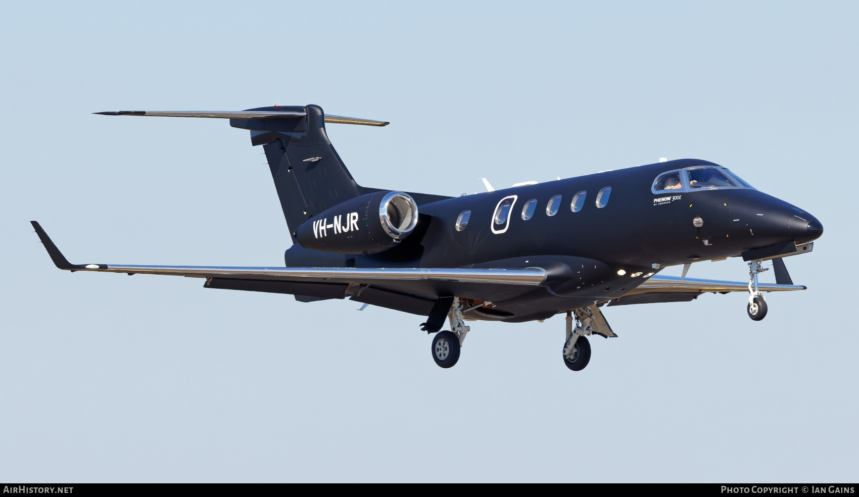 Aircraft Photo of VH-NJR | Embraer EMB-505 Phenom 300E | AirHistory.net #667556