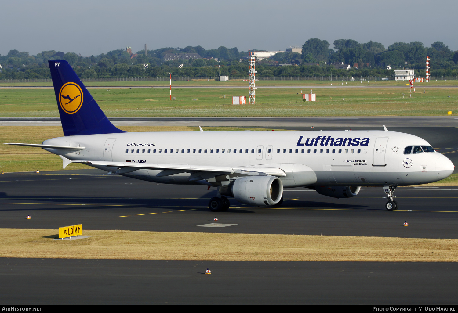 Aircraft Photo of D-AIPY | Airbus A320-211 | Lufthansa | AirHistory.net #667569