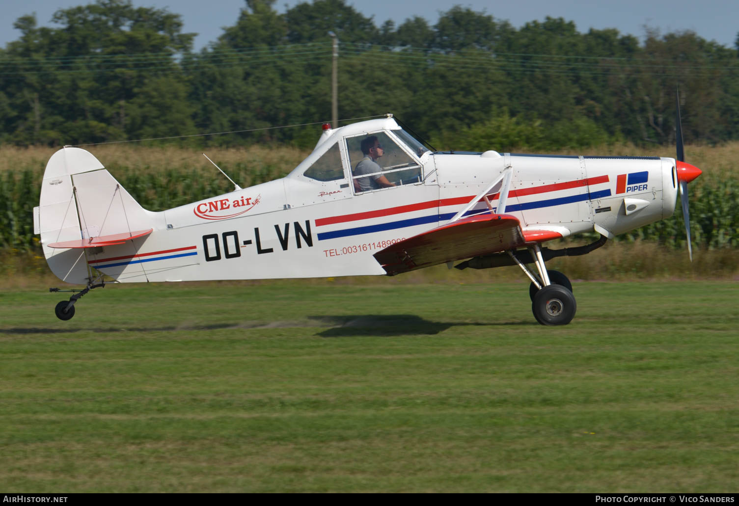Aircraft Photo of OO-LVN | Piper PA-25-235 Pawnee 235 | CNE Air | AirHistory.net #667618