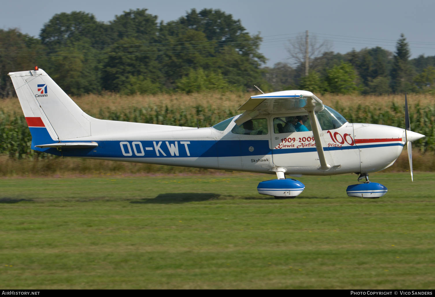 Aircraft Photo of OO-KWT | Cessna 172N Skyhawk | AirHistory.net #667627