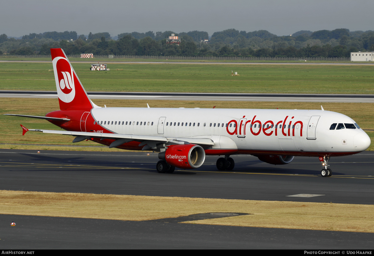 Aircraft Photo of D-ABCF | Airbus A321-211 | Air Berlin | AirHistory.net #667634