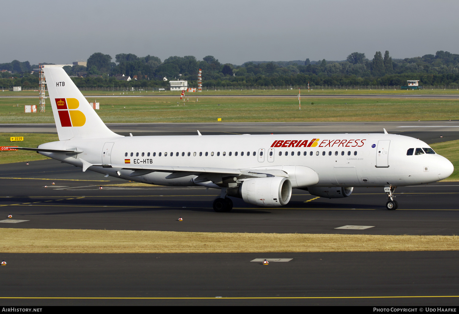 Aircraft Photo of EC-HTB | Airbus A320-214 | Iberia Express | AirHistory.net #667635