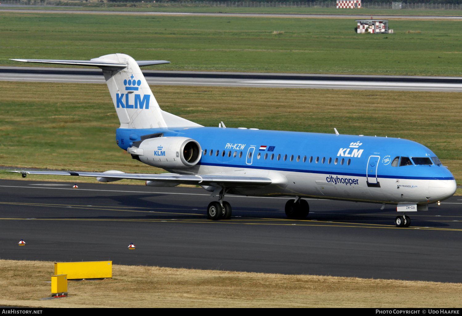 Aircraft Photo of PH-KZW | Fokker 70 (F28-0070) | KLM Cityhopper | AirHistory.net #667654
