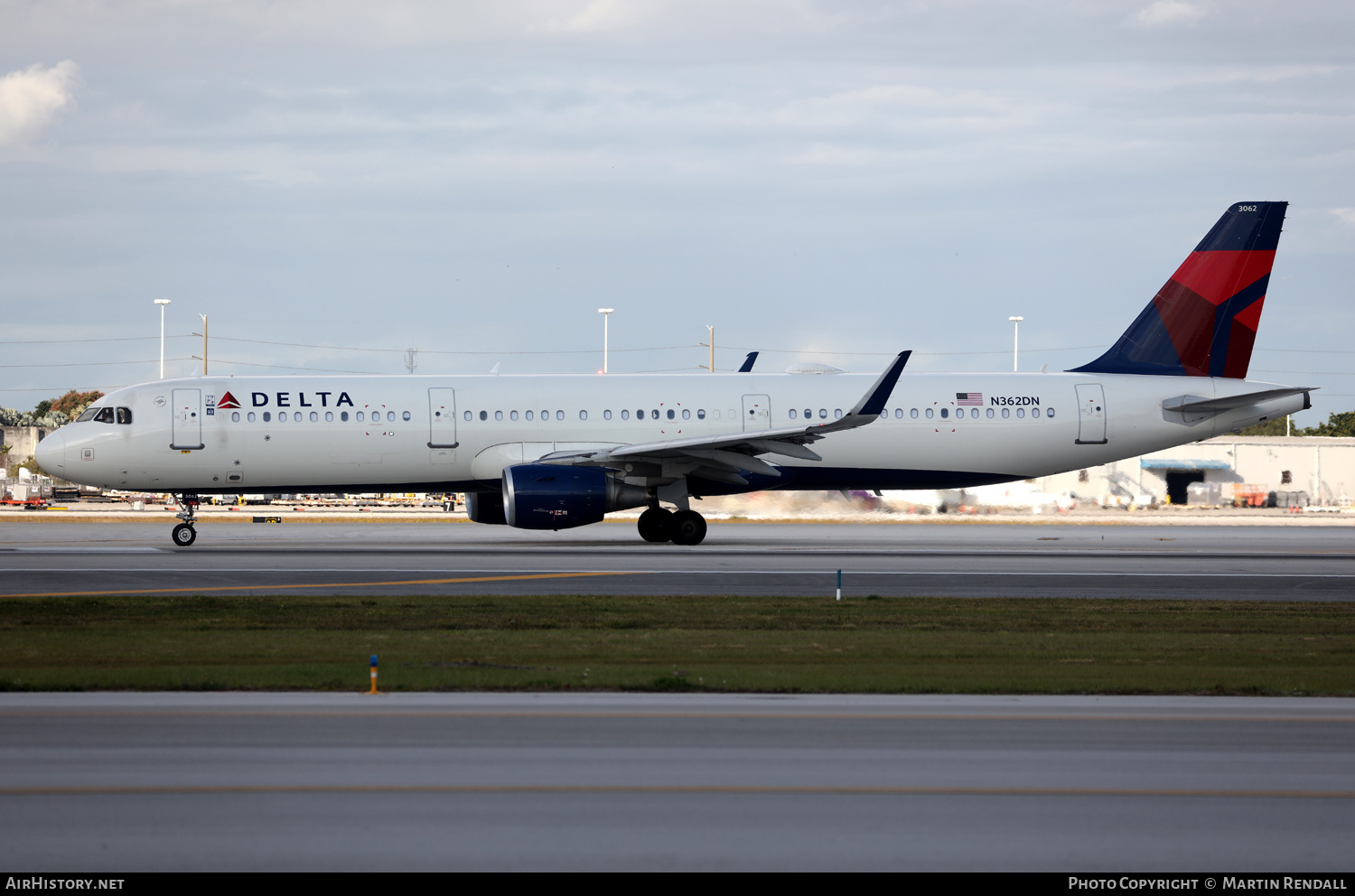 Aircraft Photo of N362DN | Airbus A321-213 | Delta Air Lines | AirHistory.net #667822