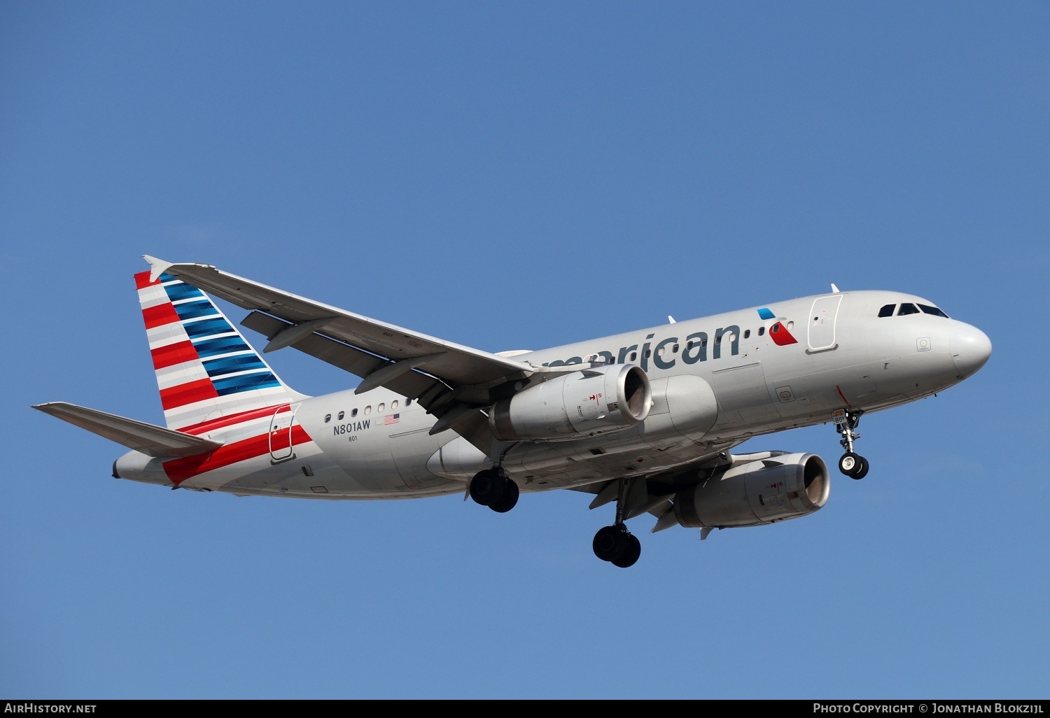 Aircraft Photo of N801AW | Airbus A319-132 | American Airlines | AirHistory.net #667836