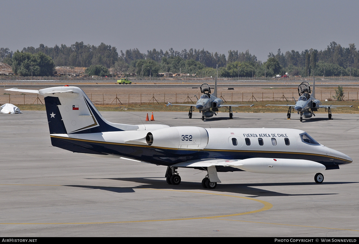 Aircraft Photo of 352 | Gates Learjet 35 | Chile - Air Force | AirHistory.net #667864