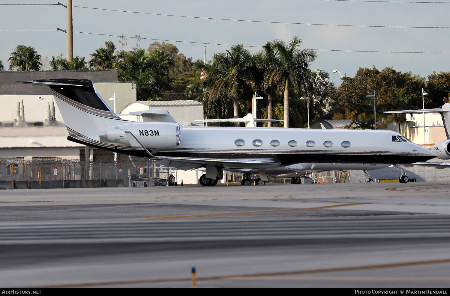 Aircraft Photo of N83M | Gulfstream Aerospace G-V Gulfstream V | AirHistory.net #667870