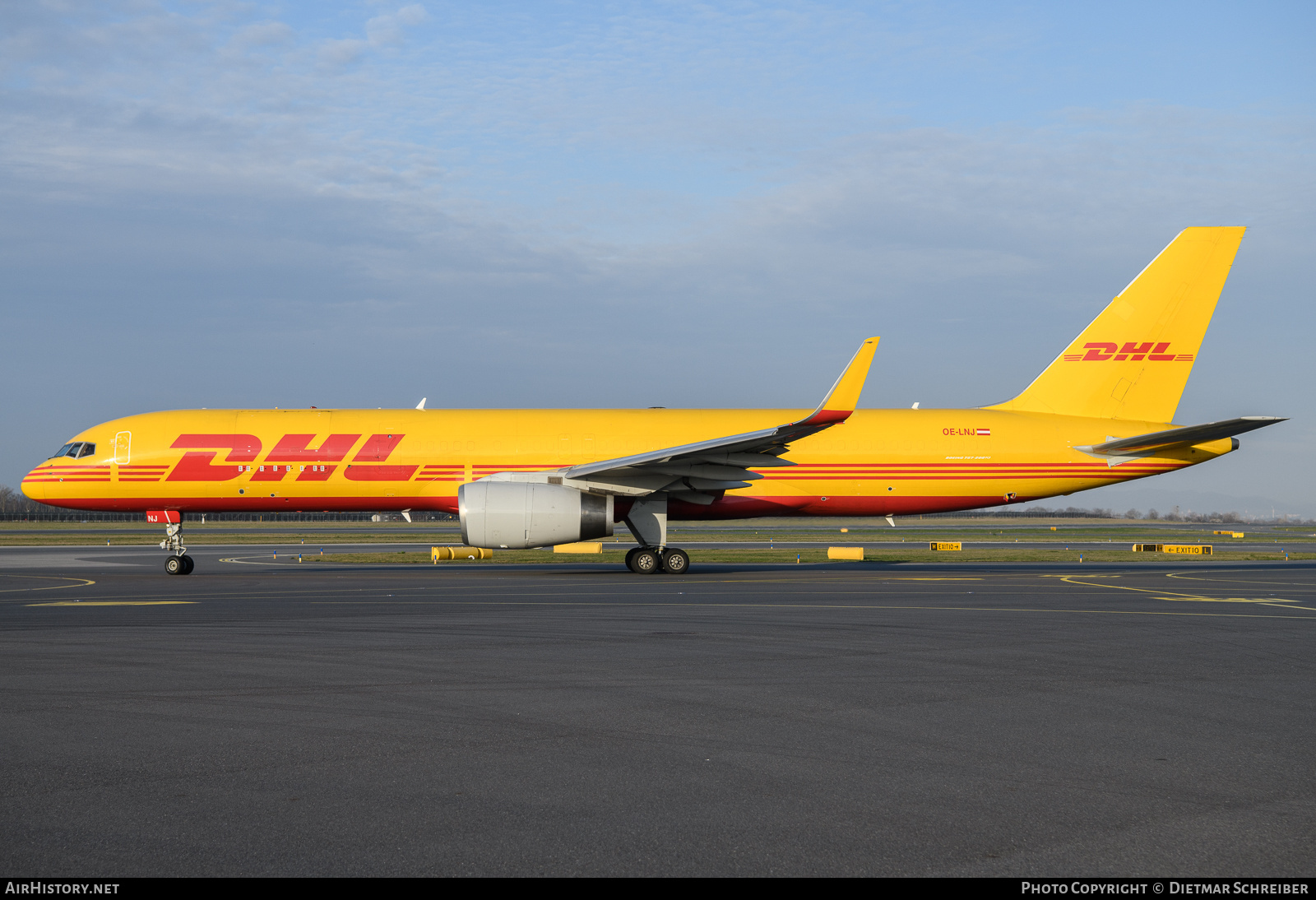 Aircraft Photo of OE-LNJ | Boeing 757-256(PCF) | DHL International | AirHistory.net #667879