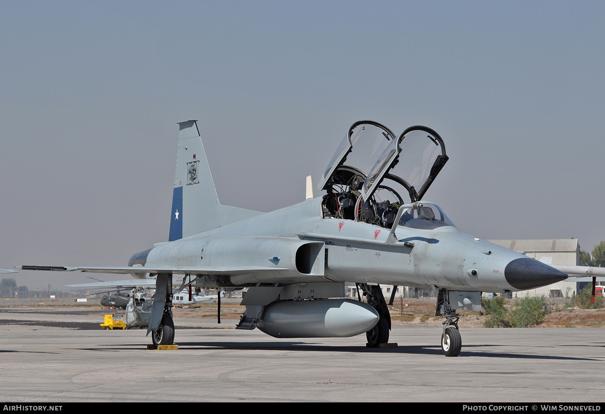 Aircraft Photo of 816 | Northrop F-5F Tigre III | Chile - Air Force | AirHistory.net #667893
