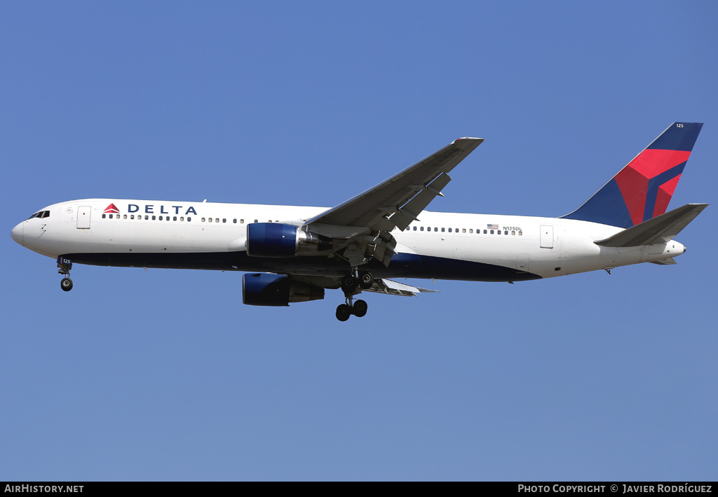 Aircraft Photo of N125DL | Boeing 767-332 | Delta Air Lines | AirHistory.net #667917